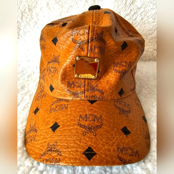 💯Authentic MCM Snapback Monogram Baseball Laether Cap - Picture 1 of 14